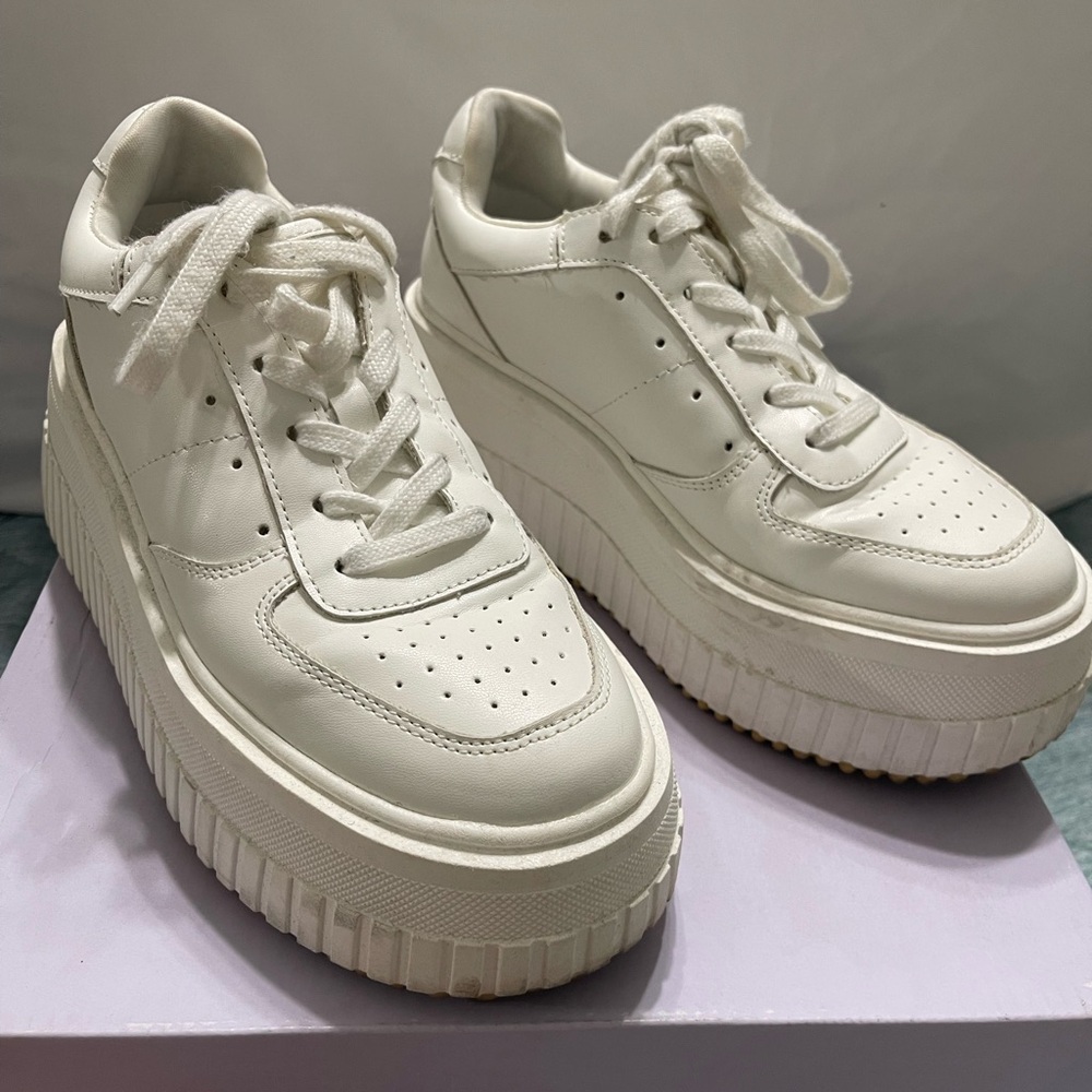 Madden Girl White Sneakers Classic Low-Top Design